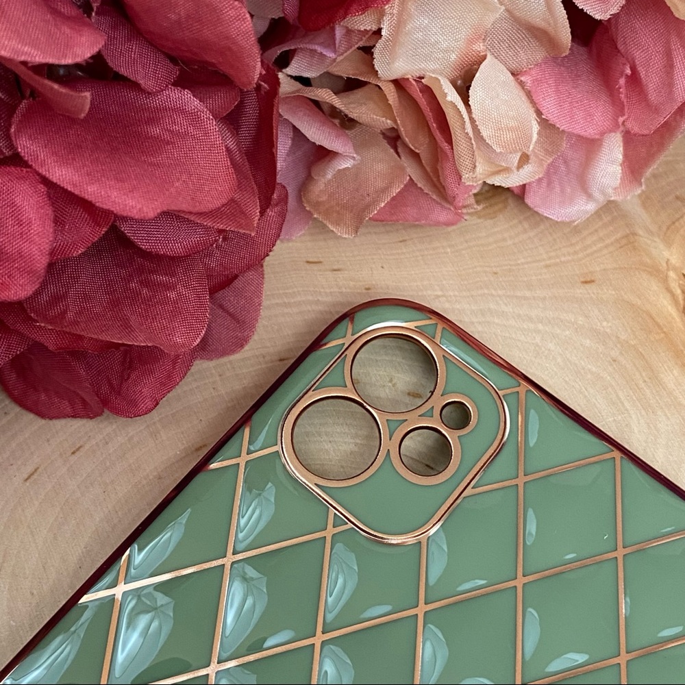 Luxury Sage Green and Gold Electroplated 3D Design iPhone & Samsung Galaxy Case - Picture 7 of 16